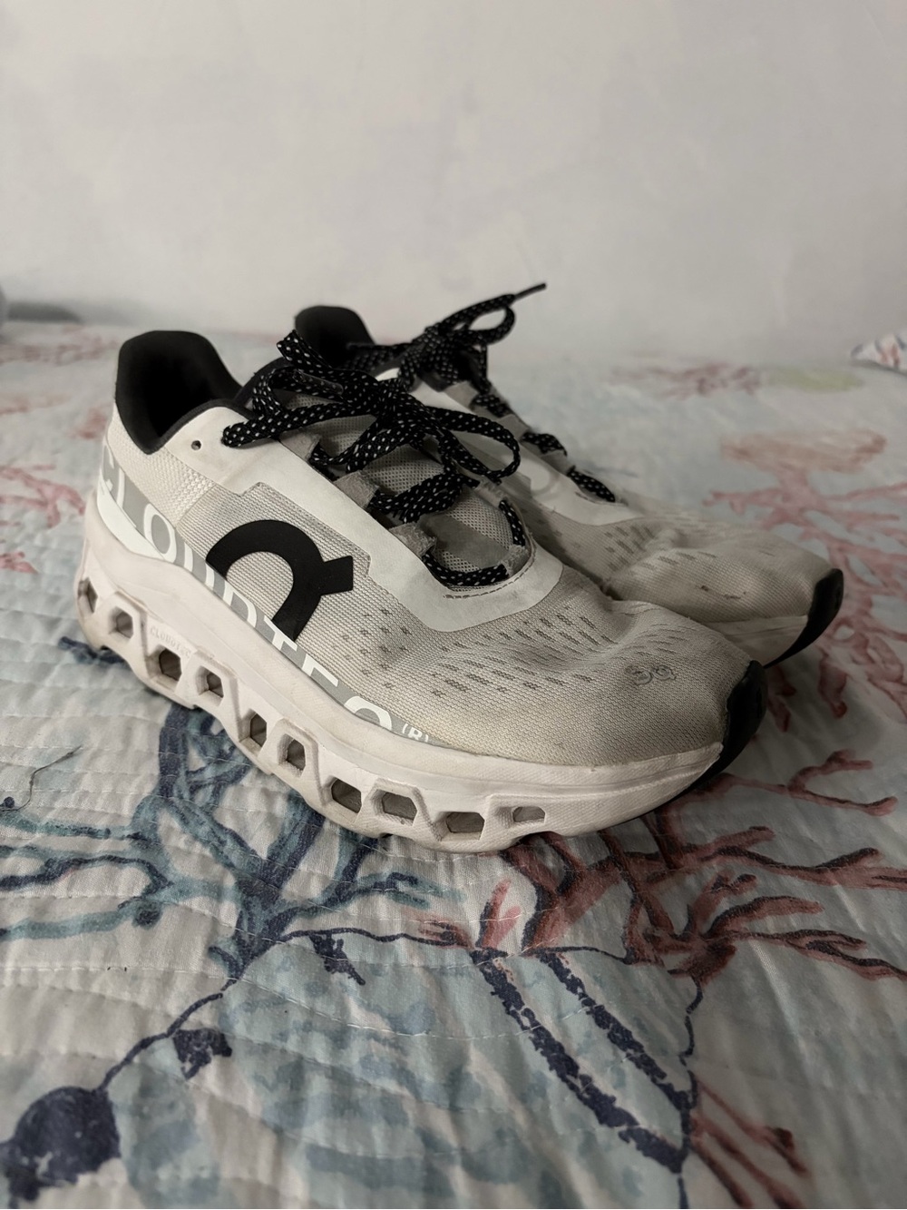 On Running Kids White and Black Sneakers